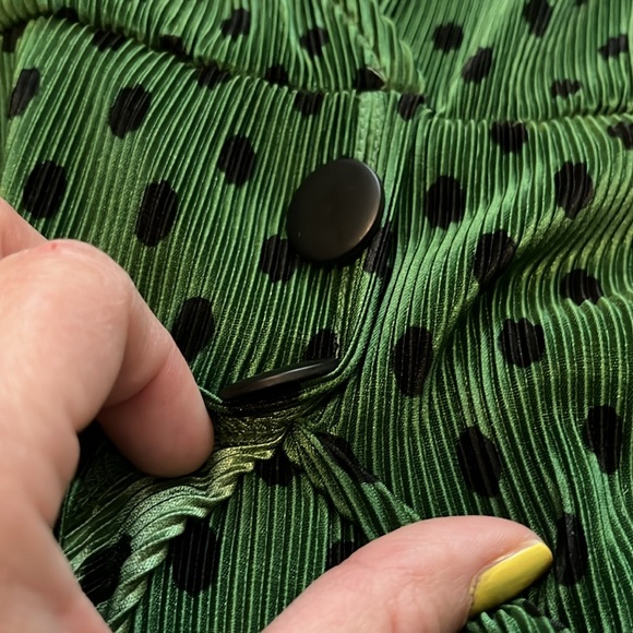 Green and Black Polk-a-Dot ASOS mid-length dress, size 18 - Picture 9 of 14